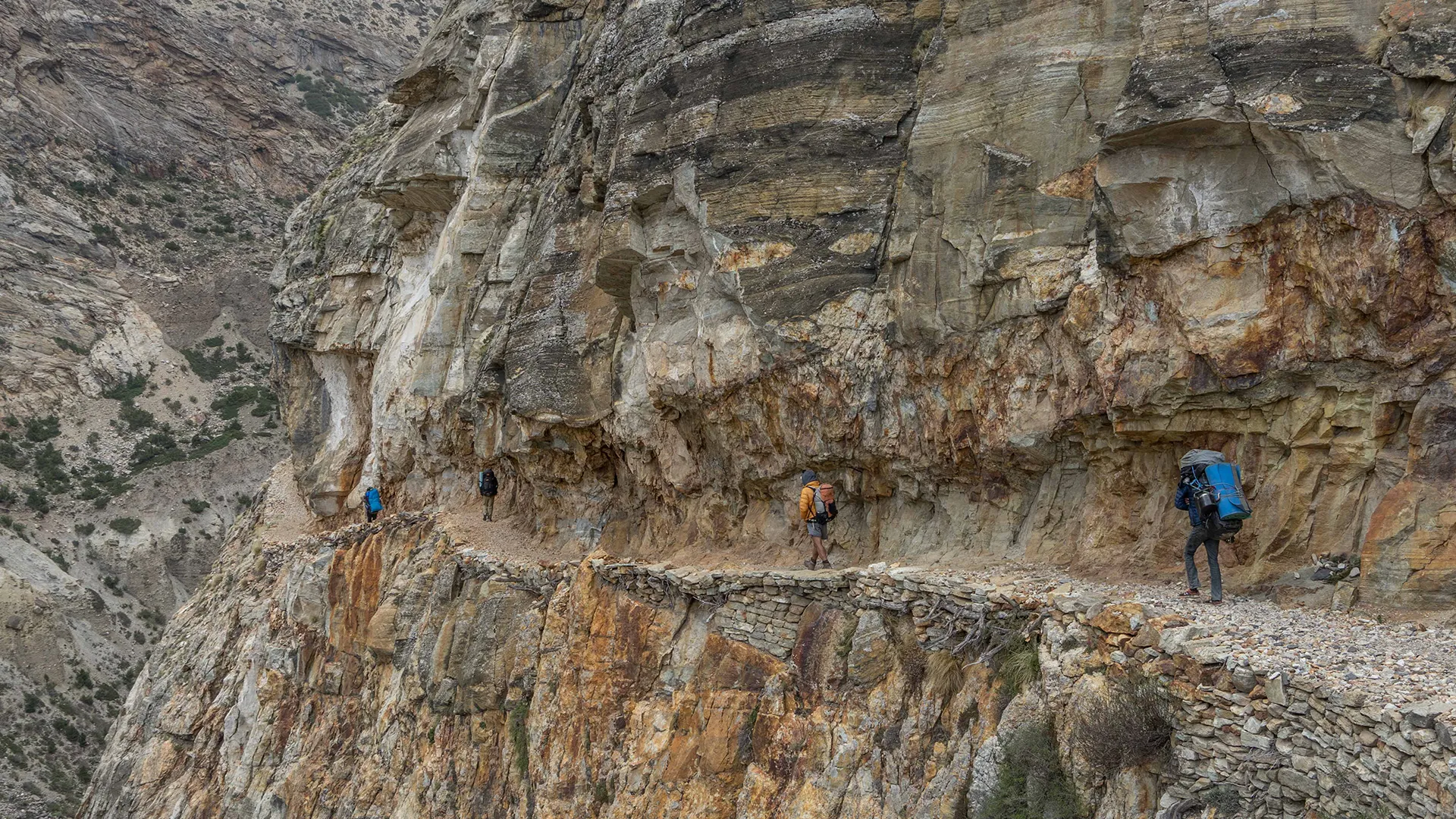 Nar Phu Valley Trek