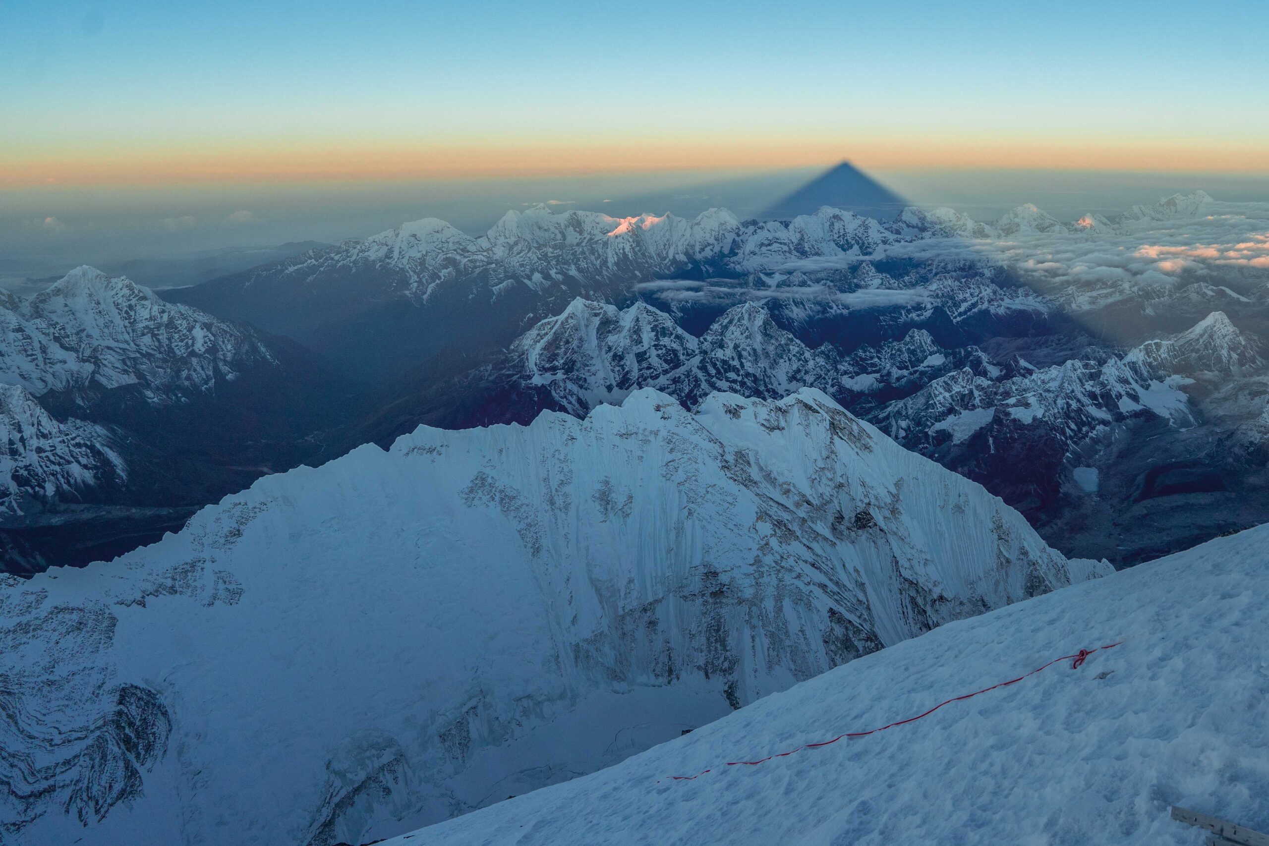 Panoramic Himalayan mountain range under clear skies, ideal scenery during the best time to visit Nepal for trekking